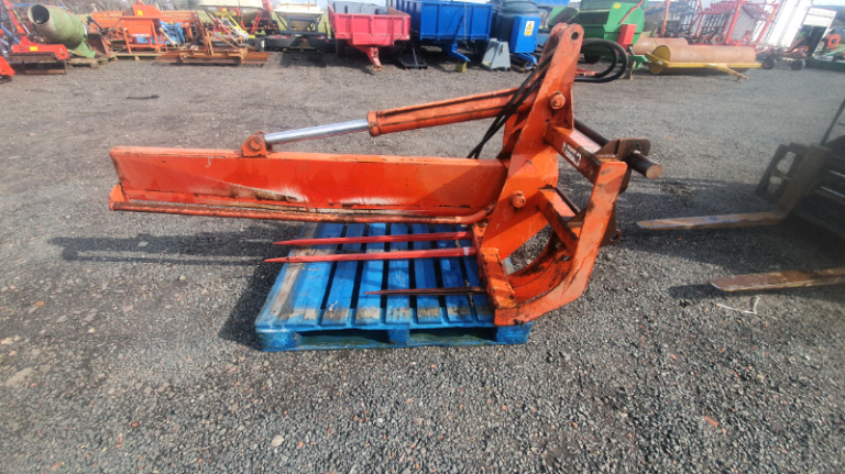 Tractor front loader bale slicer cutter with Chilton brackets 