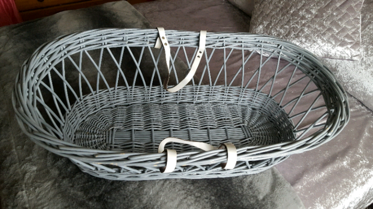 Large GREY Wicker Cote Basket with White Handles Baby Cot