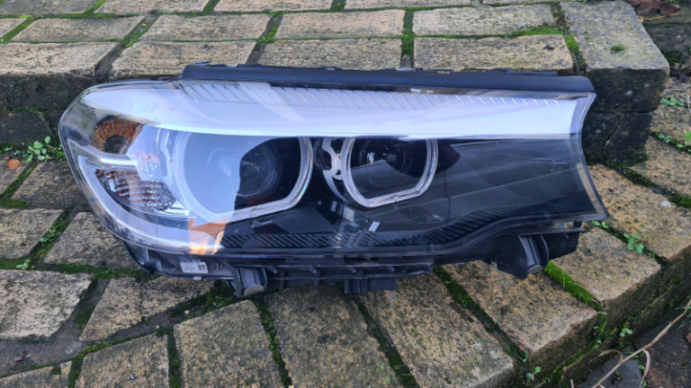 BMW 5 SERIES - G30/ G31 - LED HEADLIGHT - DRIVERSIDE - COMPLETE