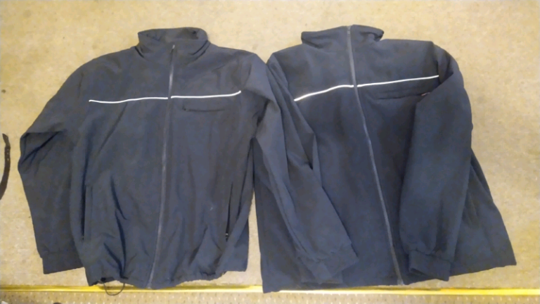 free post. men's XL softshell fleece lined jacket coat