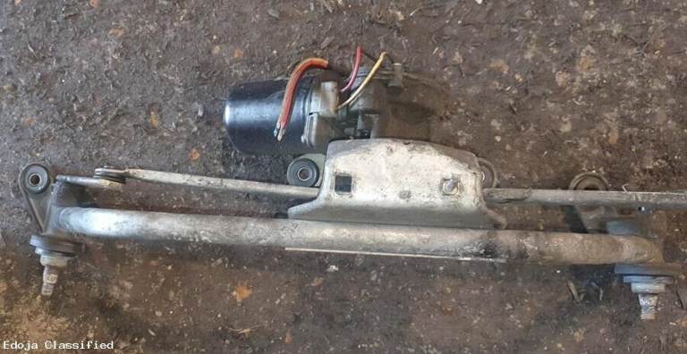 Citroen Expert Front Wiper Motor And Linkage 2006