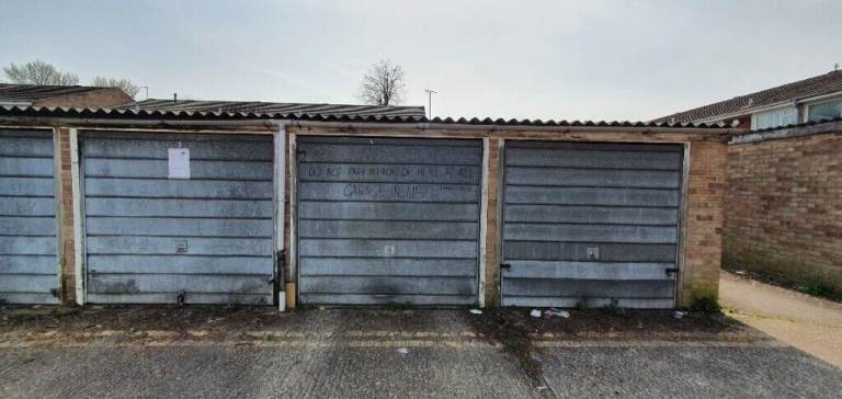 Garage/Parking/Storage to rent: Barnwood Close (r/o 34) Reading, RG30 1BY