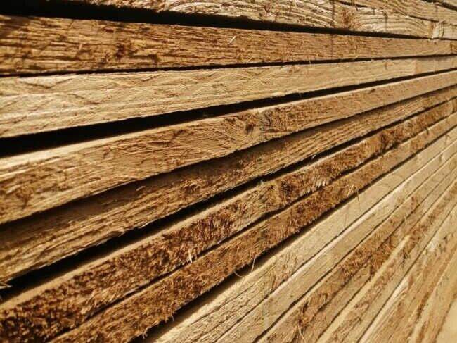 Weatherboard Fencing 4x1 in 1.8m, 3m, 3.6m and 4.8m. From £1.80