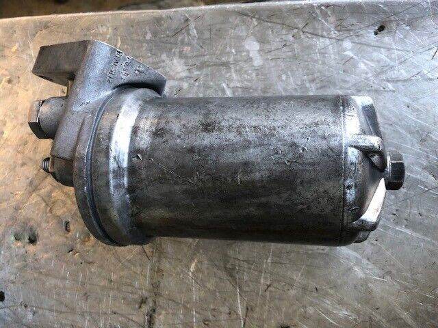 Oil filter and support for Mercedes 190