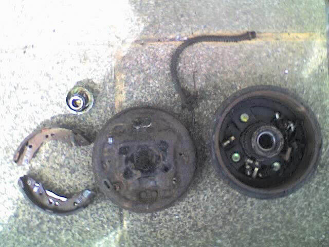 Hyundai ATOZ 1999 Automatic Rear O/S Hub & Brakes - USED
