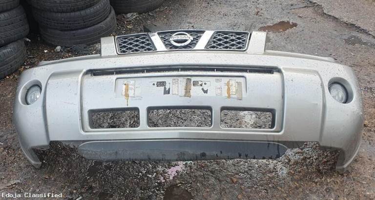 Nissan X Trail Front Bumper And Grille Grey 2005