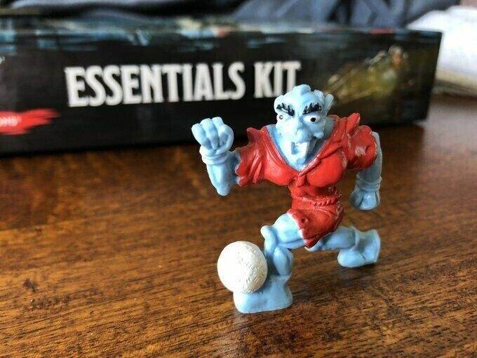 Kellogg's Monster Football Player (#4): Cereal Collectable [1995]