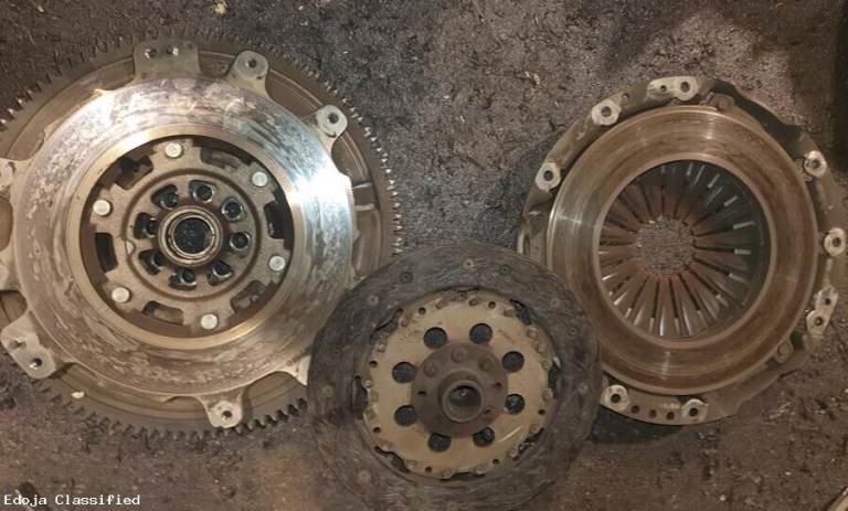 Nissan X Trail 2.2 DCI Flywheel And Clutch 2005