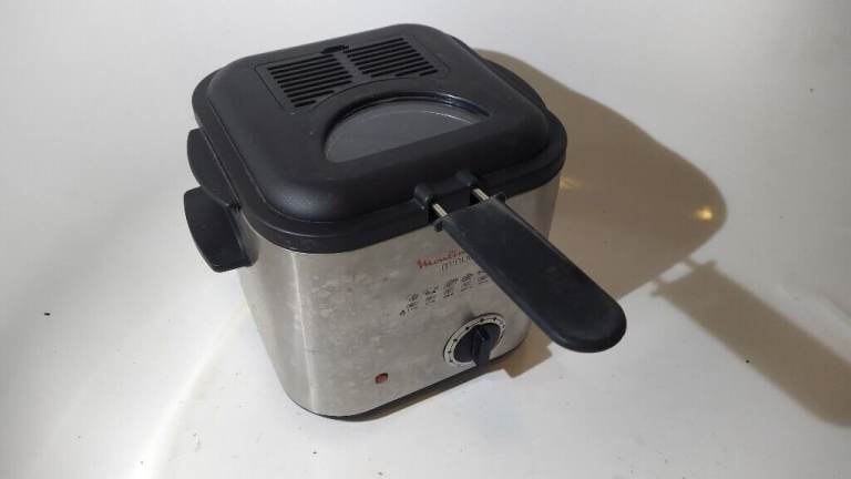moulinex minuto deep fat fryer low wattage compact single person flat