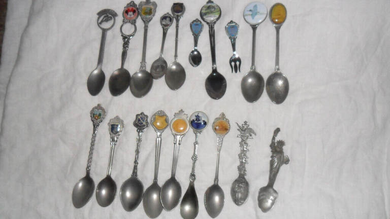 spoons souvenir collectors spoons 18 spoons some pewter/ expo/grand ole opry