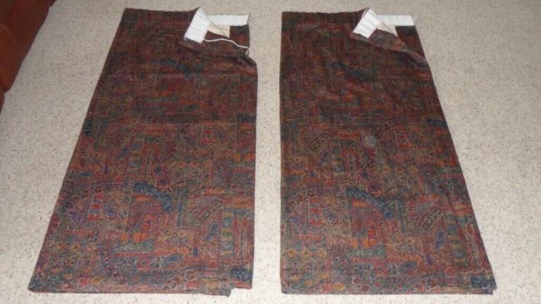 Pair curtains - shown folded