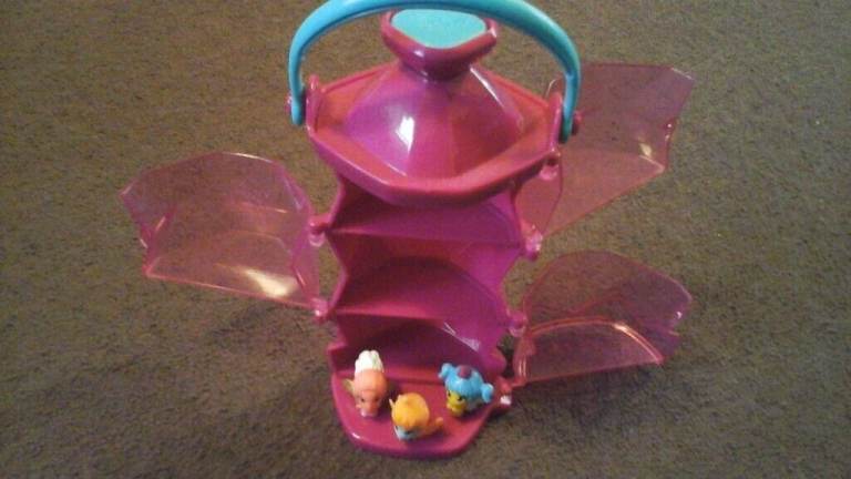 Genie girls light up lantern