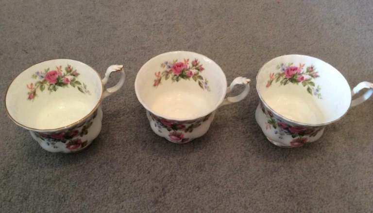 Royal Albert Bone China “Moss Rose” Tea Cups