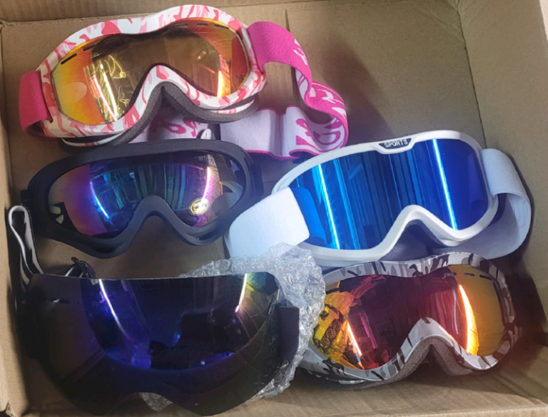 Brand New Ski Goggles Snowboard Goggles For Men & Women, or Junior