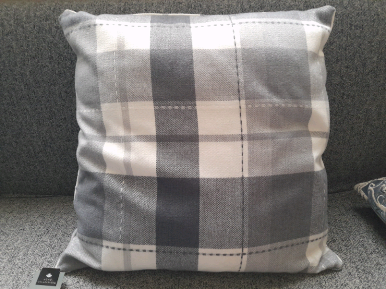 Large cushions - check and pink