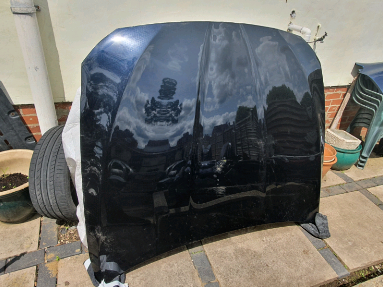 BMW 5 SERIES - F10/ F11 - BONNET  -  