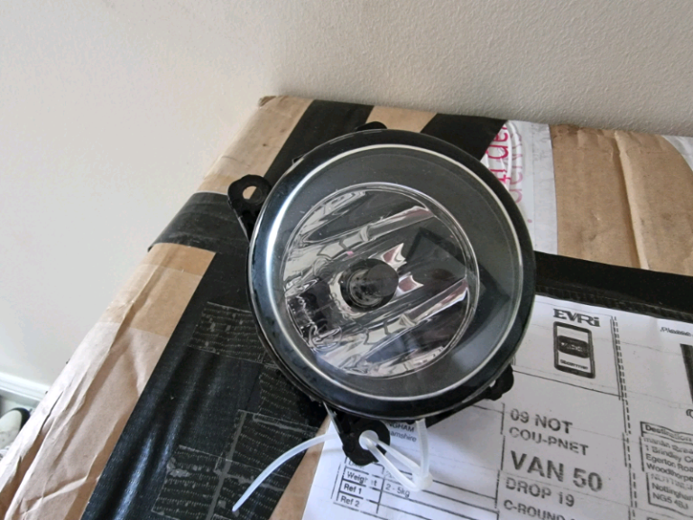 Ford c max 2011-2014 passager side fog light 