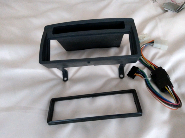 Facia plate and ISO cable