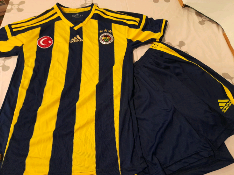 FENERBAHCE TURKEY 2014/2015 HOME FOOTBALL SHIRT SHORTS ADIDAS SIZE 176