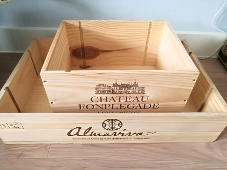 Wooden wine Boxes /Crates