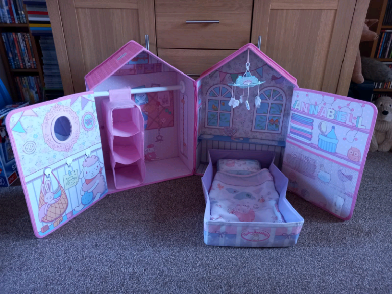 Baby Annabelle bed & wardrobe house