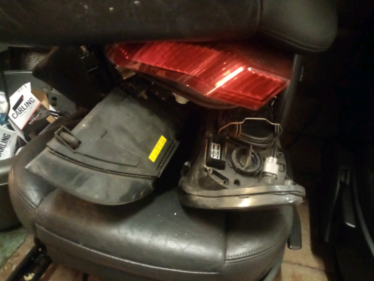 Volvo S40 / V50 - 2007 - some parts - Offers