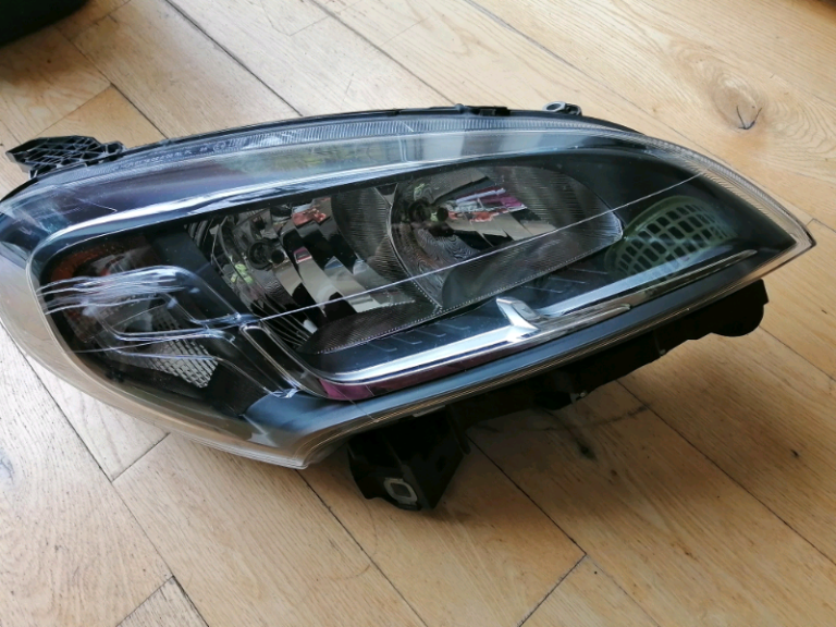 Fiat doblo headlight drivers side