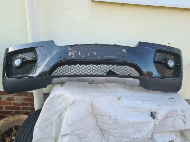 BMW X6 - E71 - FRONT BUMPER - COMPLETE