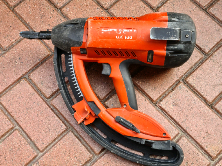 HILTI GX100 NAIL GUN