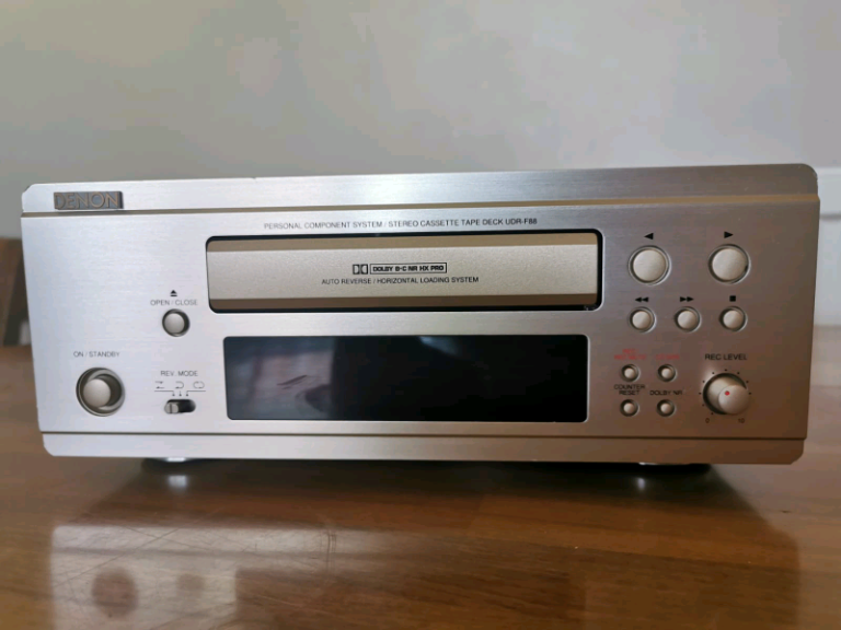 Denon UDR-F88 stereo cassette deck 