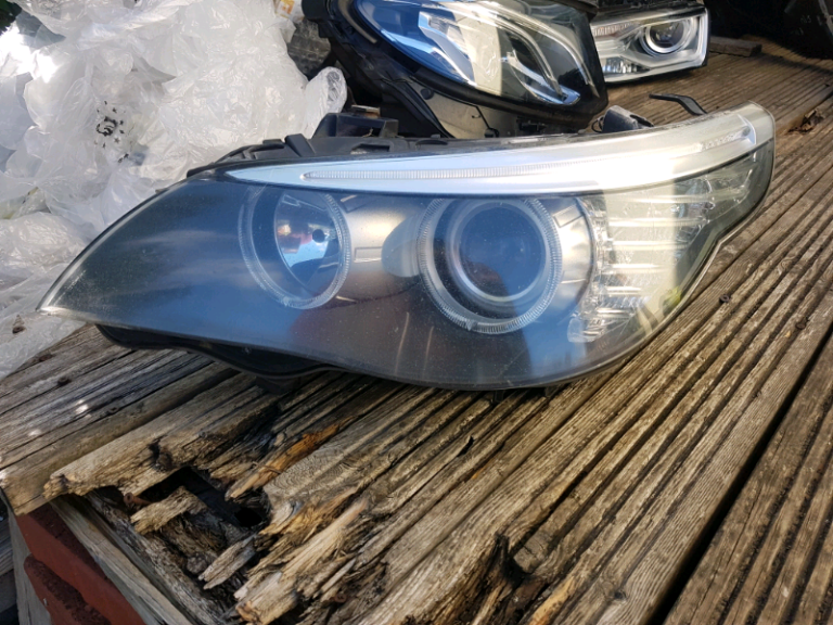image for BMW 5 SERIES - E60/ E61 - HEADLIGHT - PASSENGER SIDE