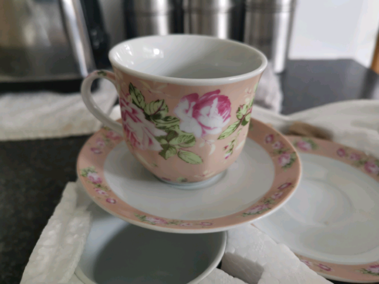 Bone China tea/coffee set (New) 