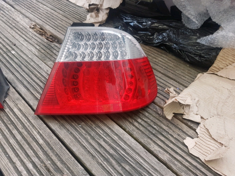 BMW 3 SERIES - E46 - REAR LED LIGHTS - TAIL LIGHT - DRIVERSIDE