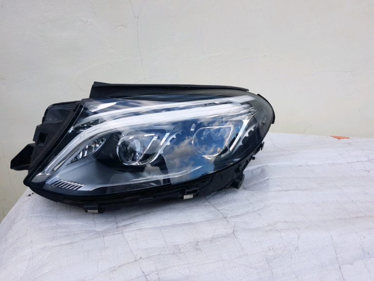 MERCEDES GLE - W166/ C292 - INTELLIGENT LED XENON HEADLIGHT - PASSENGERSIDE - COMPLETE