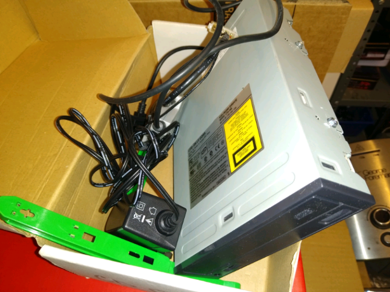 CD drive for desktop. Never used.