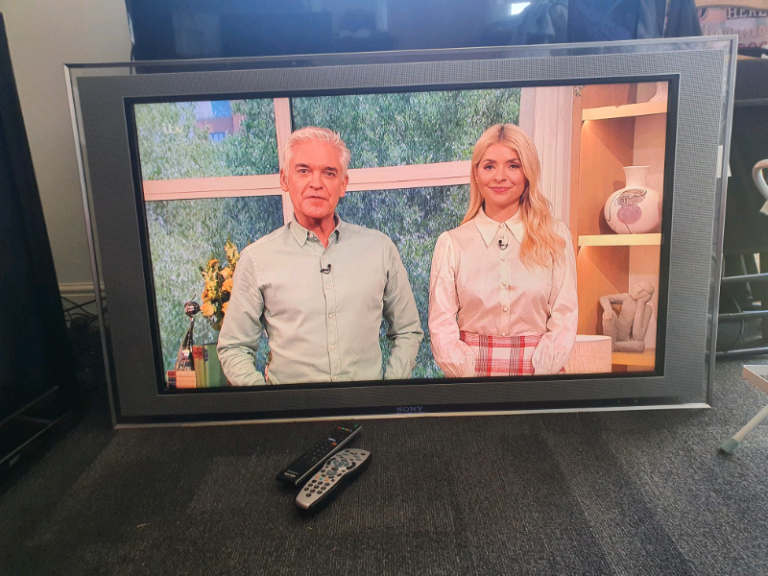 any old tvs please