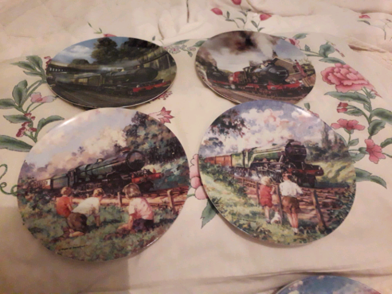 Train plates