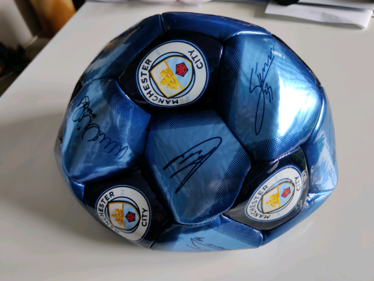 Manchester City Official Signed football NEW