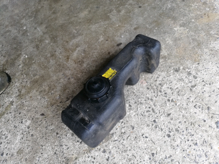 Briggs and Stratton fuel tank
