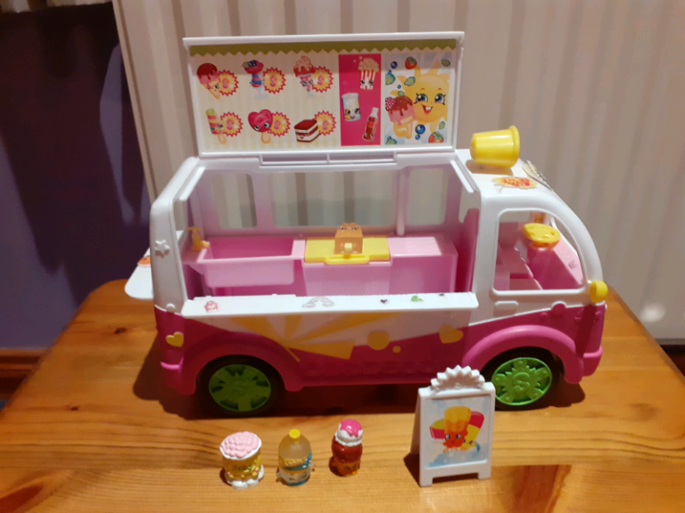 Shopkins ice  cream van.