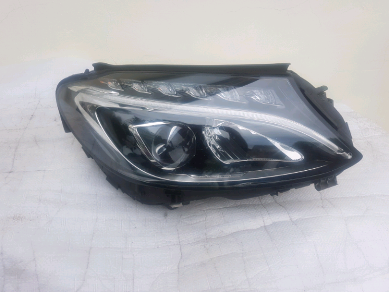 MERCEDES C CLASS - W205/ A205/ C205 - LED HEADLIGHT - DRIVERSIDE - COM