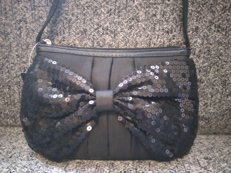 Black Purse
