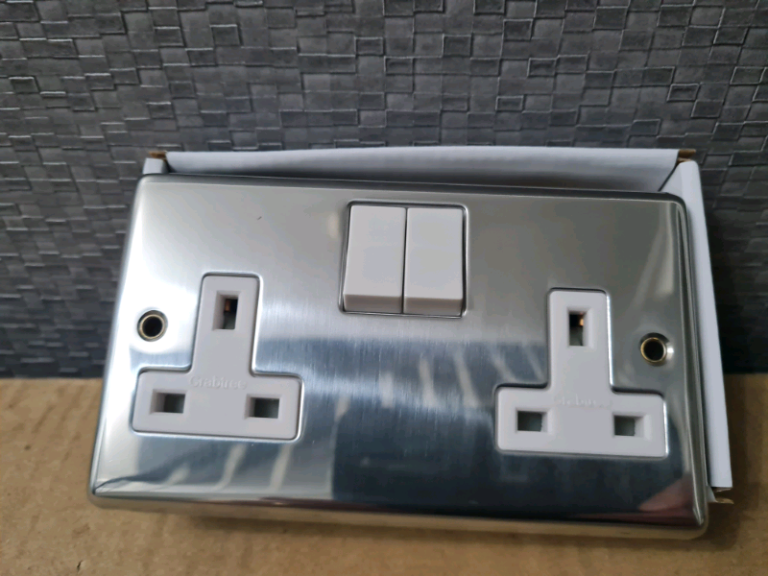 Chrome double sockets