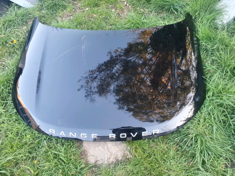 RANGE ROVER VELAR - BONNET - L560