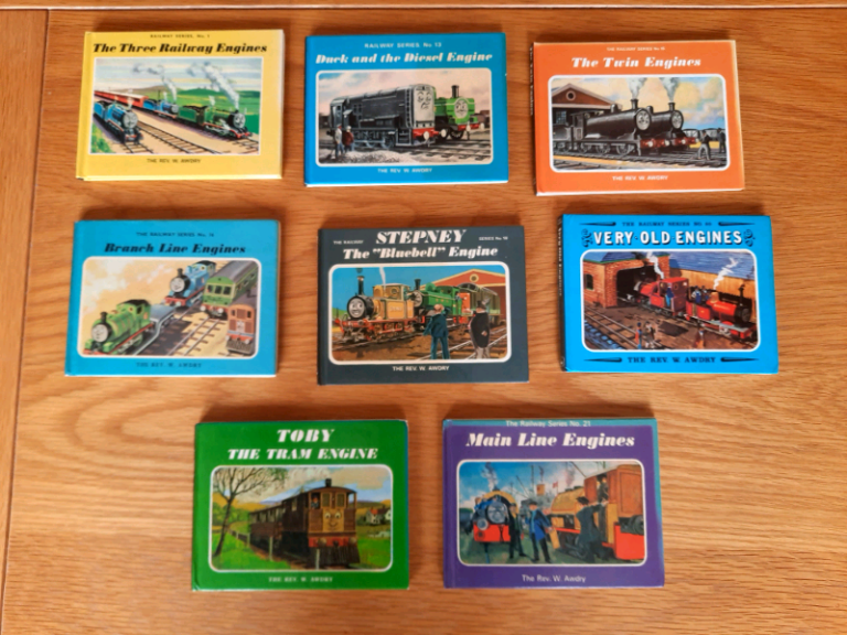 8 x Vintage Thomas the Tank Engine little books