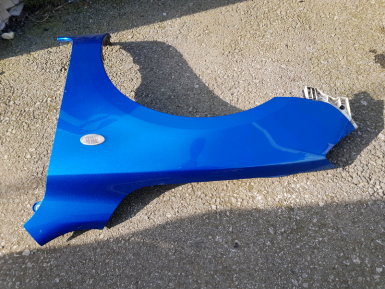 Mazda 3 hatchback passenger wing