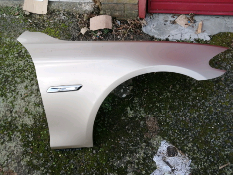 BMW 5 SERIES - F10/ F11 - WING/ FENDER - DRIVERSIDE
