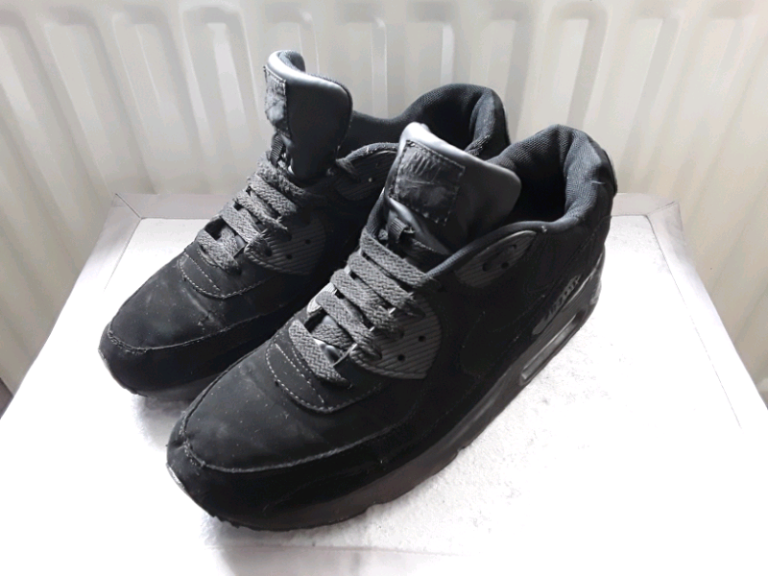 Nike AirMax (copy) men's sz 9 UK black faux suede trainers (used)