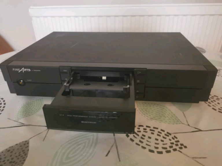 Fine Arts by Grundig 3 head cassette deck 