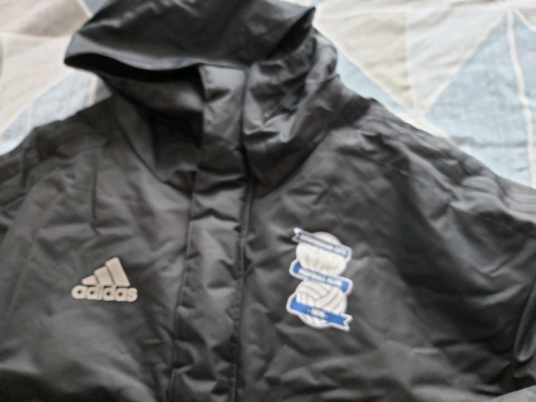 Adidas Coat Size Large brand new 